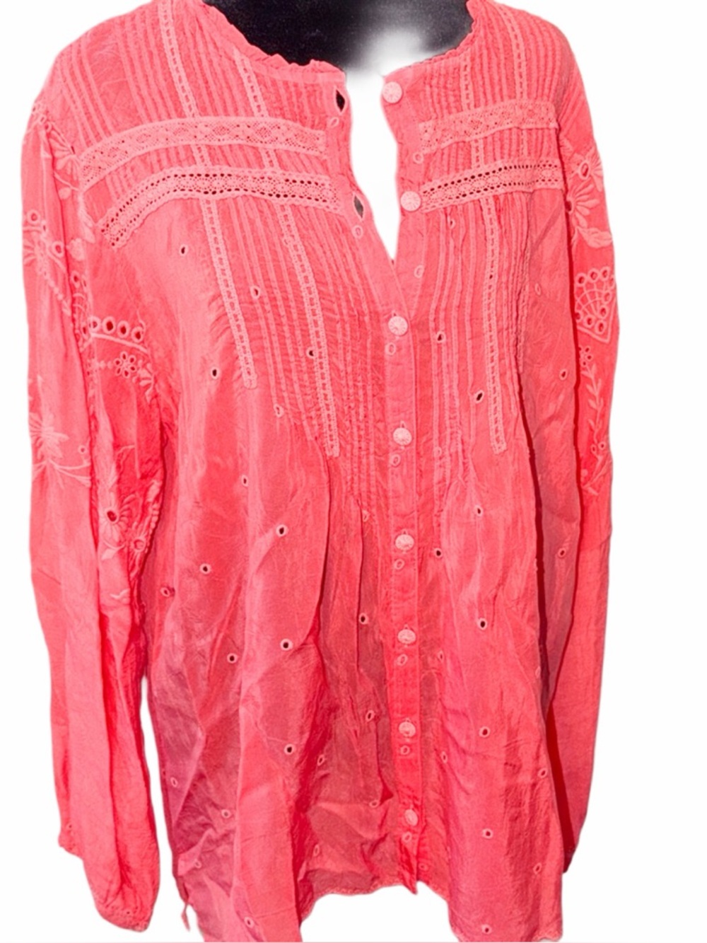 Johnny Was Womens Coral Embroidered Long Sleeve Tunic with crocheted buttons lg